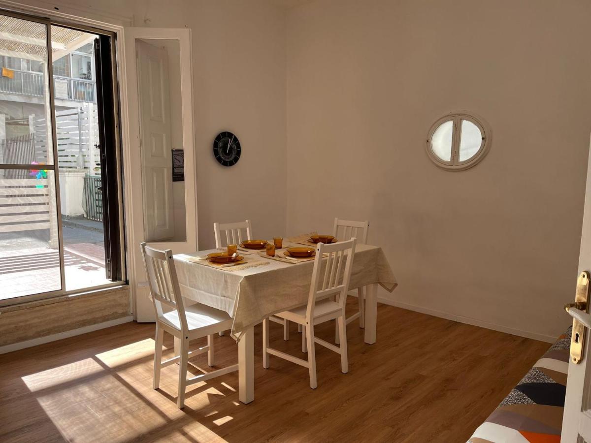 Casa In Centro Con Terrazzo Apartment Bari Bagian luar foto