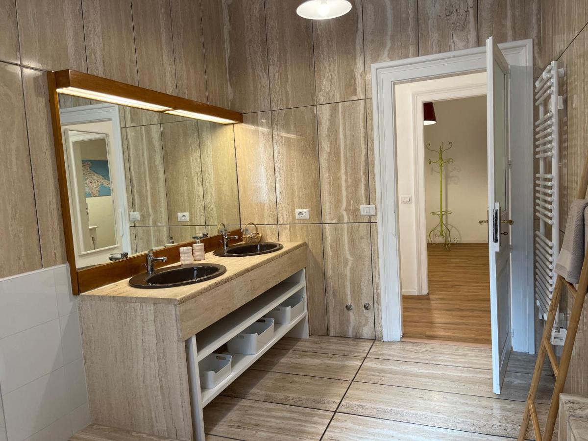 Casa In Centro Con Terrazzo Apartment Bari Bagian luar foto