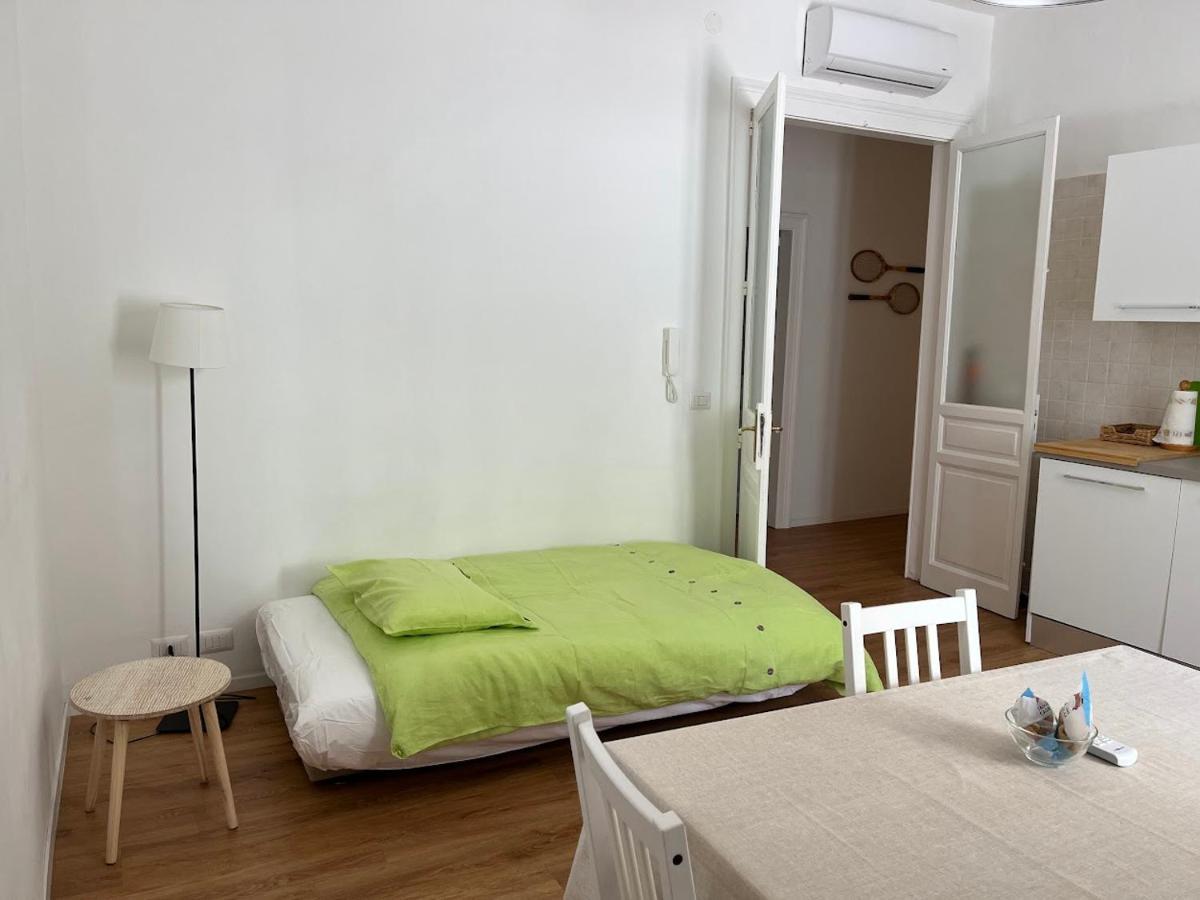 Casa In Centro Con Terrazzo Apartment Bari Bagian luar foto